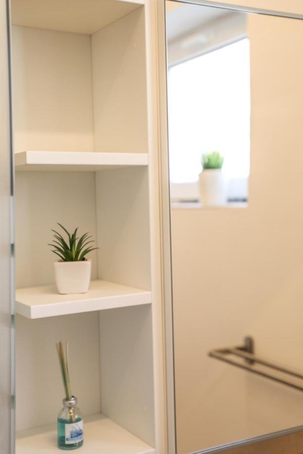 Ultracentral Apartament With Balcony - Old Town بوخارست المظهر الخارجي الصورة